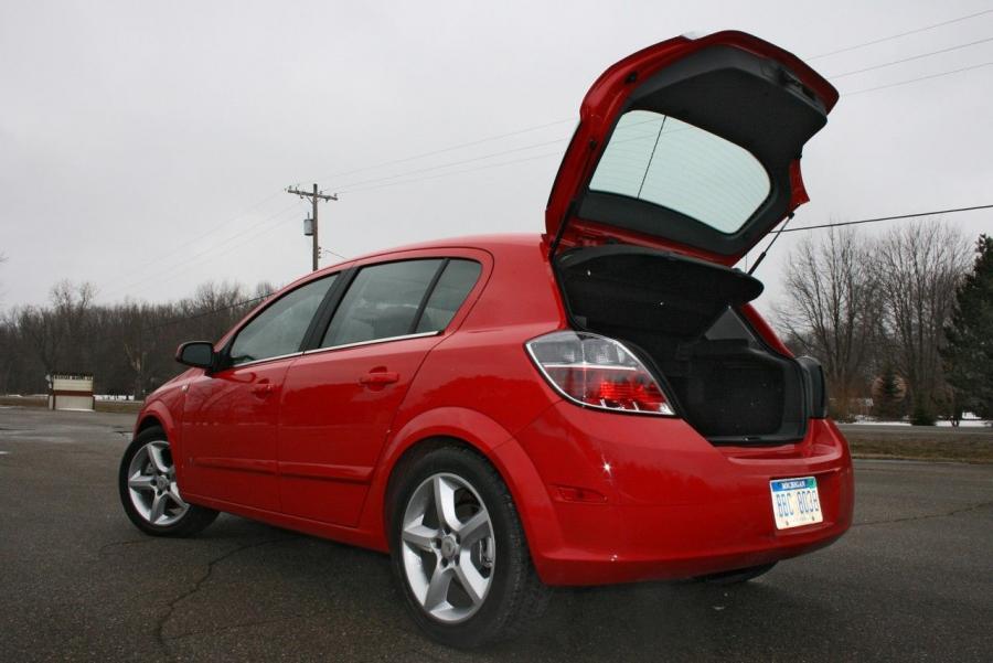  Saturn Astra XR 5-Door 2008 года  (фото 24 из 47)
